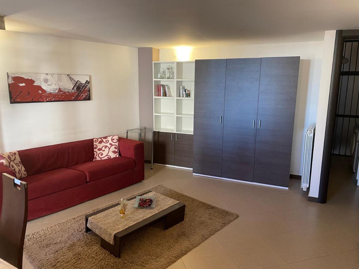 Marconi E Garibaldi 76 Apartment 卡斯泰拉马莱 外观 照片