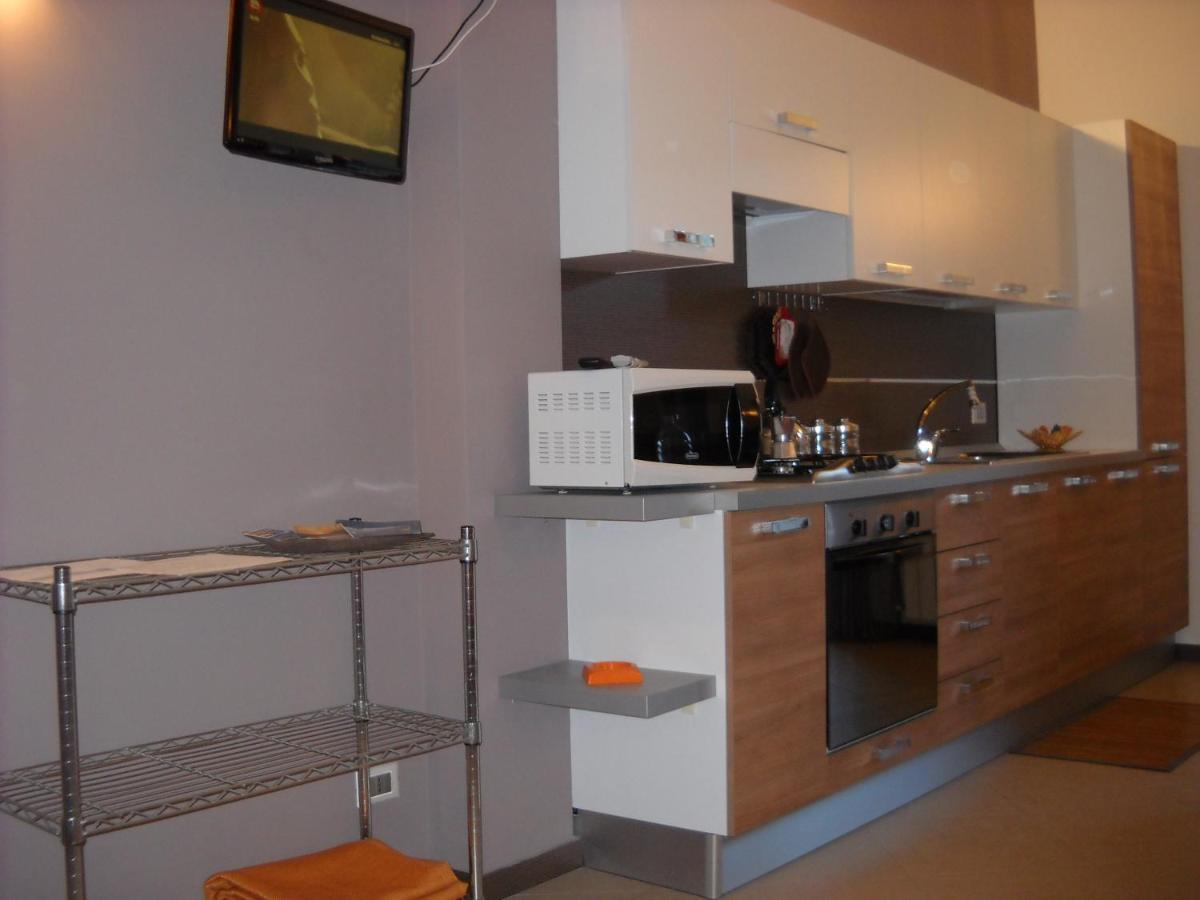 Marconi E Garibaldi 76 Apartment 卡斯泰拉马莱 外观 照片