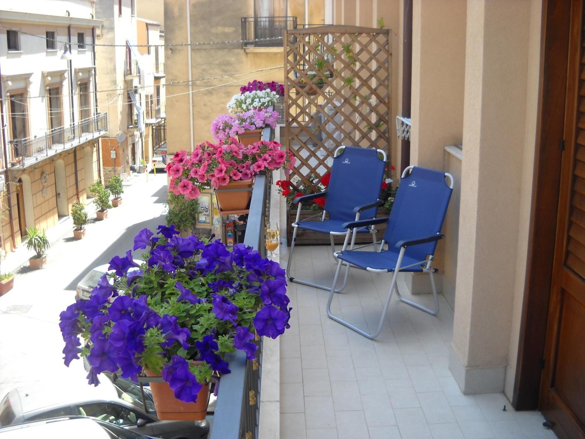 Marconi E Garibaldi 76 Apartment 卡斯泰拉马莱 外观 照片